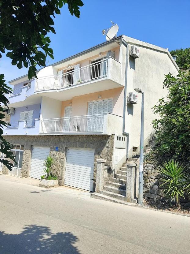 Appartement Keran 4+2 Podgora